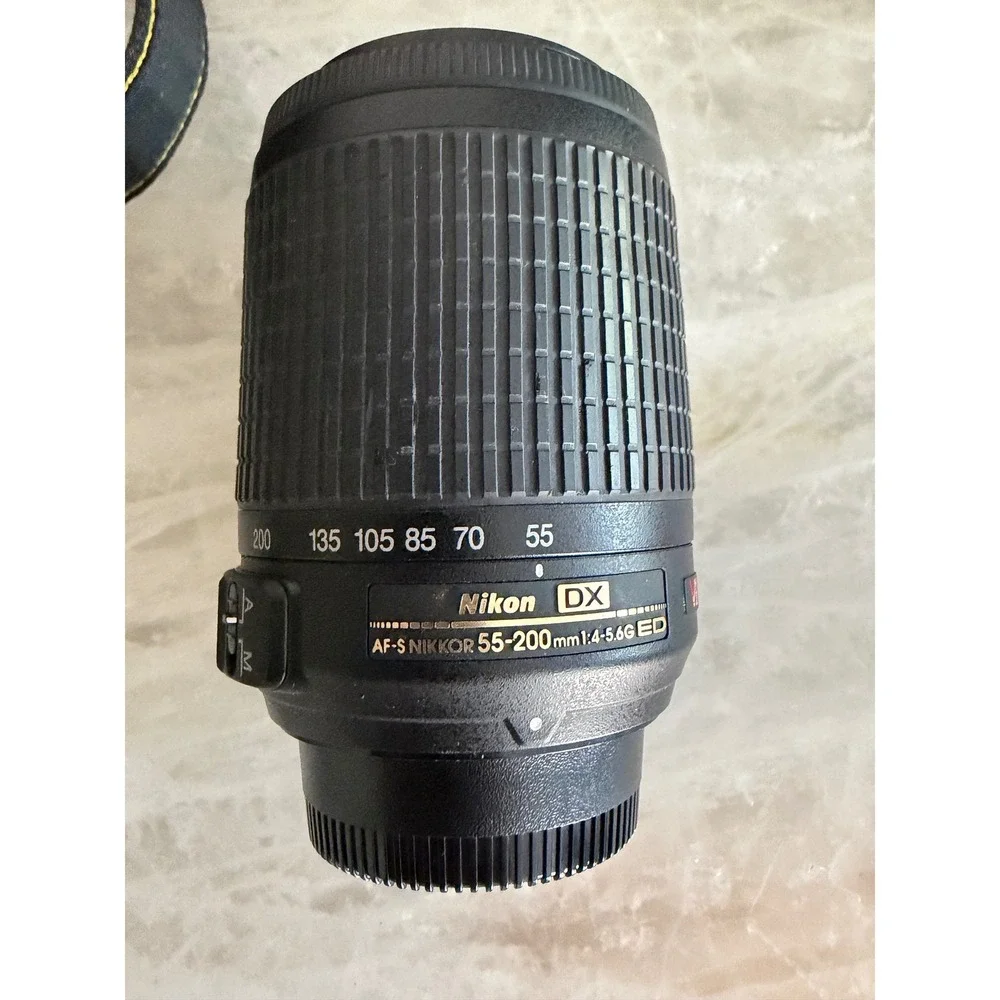 Nikon D3000 DSLR Camera‎ Bundle 3 Lenses 18-55mm 55-200mm 70-300mm
